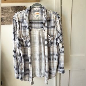 Women’s Plaid Shirt in Blue and White